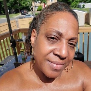 Meet your Posher, Tonya